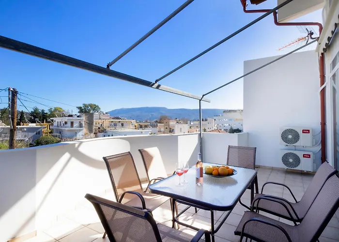 Purple Chania Apartment